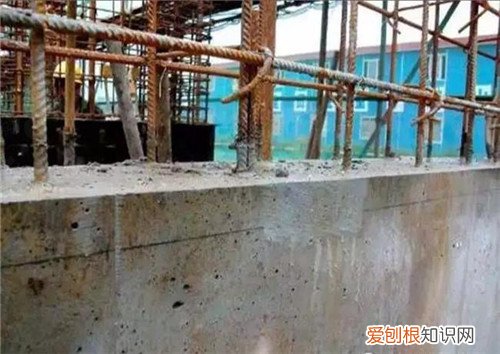 施工缝和后浇带的区别是什么，施工缝和后浇带施工应注意哪些问题