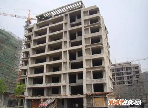 钢筋混凝土结构和框架结构的区别有哪些，钢筋混凝土结构是框架结构吗