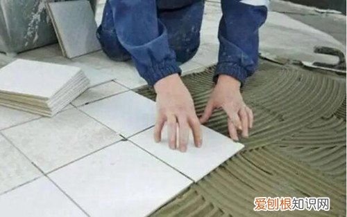 瓷砖上面可以重新贴瓷砖吗，瓷砖上面可以重新贴瓷砖吗用什么胶水