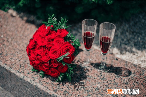 81代表爱情什么意思恋爱的时候没有感觉怎么办