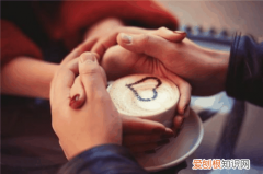 爱情和友情有什么区别 婚姻怎样经营才长久