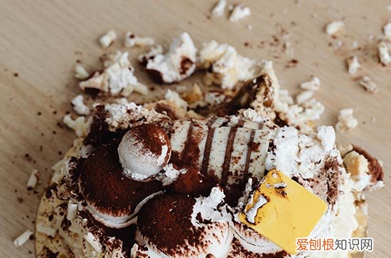 女儿生日妈妈发朋友圈的句子 祝我的小棉袄生日快乐的文案