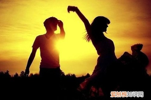 为什么男生不主动找你聊天 这四点说出男人的内心