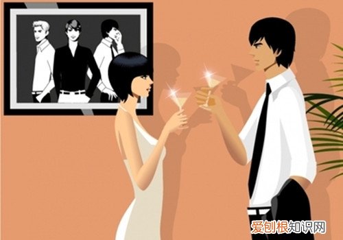 一个男生主动找你聊天代表什么 男生靠谱的表现有哪些