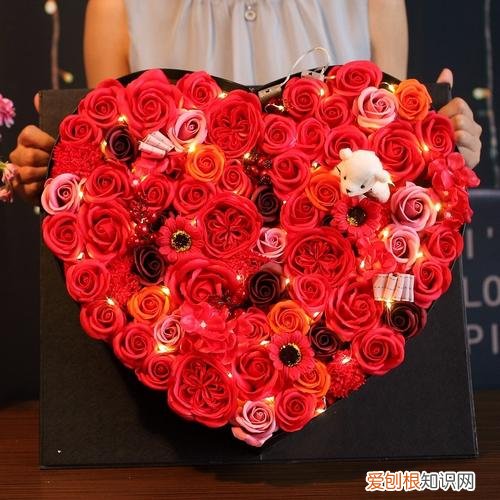 情人节送老婆什么花 情人节送花注意事项