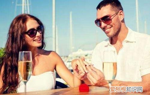 已婚男人想娶小三的表现 男人出轨后的态度