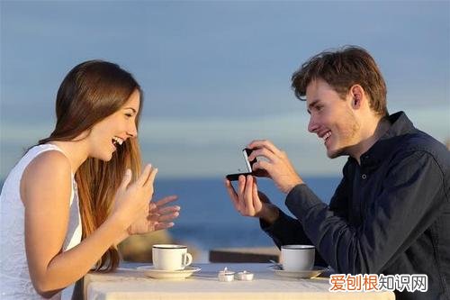 恋爱中的男女怎么相处 女人不能够说人哪些