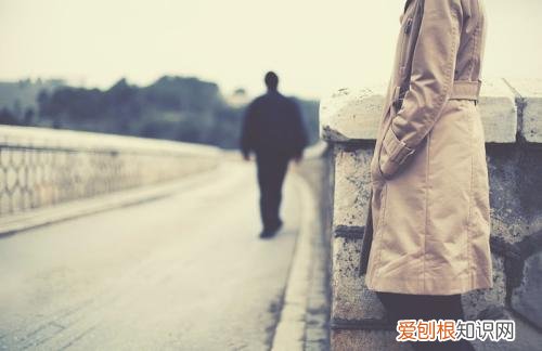 女朋友提出分手了我该怎么挽回 女朋友要分手怎么哄