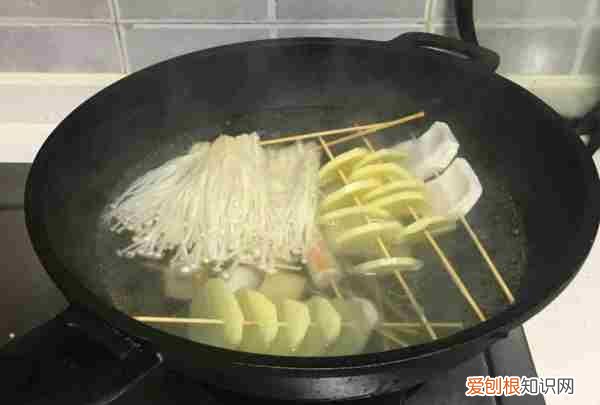 油炸小串怎么做，在家里如何制作炸串串