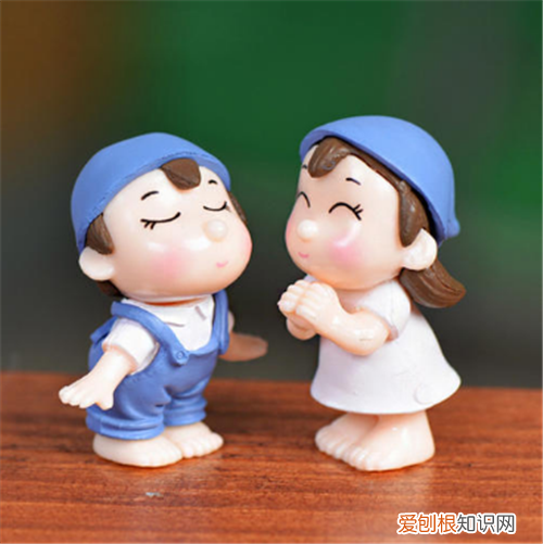 纪念在一起三年的语句 刚在一起的情侣送什么礼物