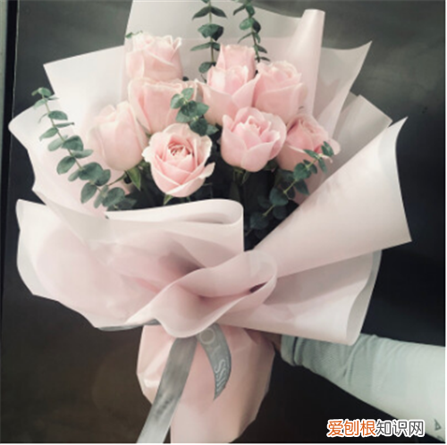 纪念在一起三年的语句 刚在一起的情侣送什么礼物