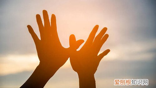 夫妻走过十年的感慨简短 十年夫妻语录经典