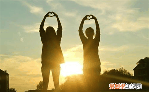 秀恩爱的句子简短 俩人感情如何维持