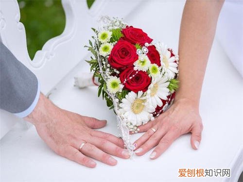 结婚19周年纪念日寄语有哪些 结婚十九周年心情短语有哪些