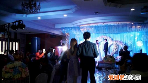 找伴娘有什么忌讳 为什么伴娘要找未婚的