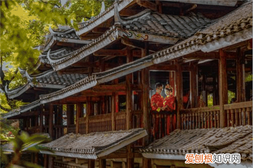 农村结婚穿婚纱还是秀禾服好 穿秀禾服都有哪些禁忌