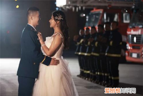 适合新郎出场的音乐 新人敬茶流程是什么