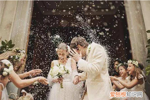 祝新人结婚祝福语 参加婚礼要注意哪些