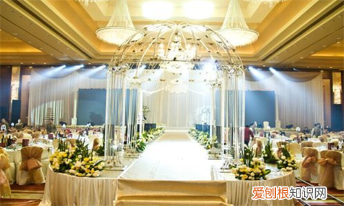 女人梦见自己结婚好吗 女人梦到结婚代表什么