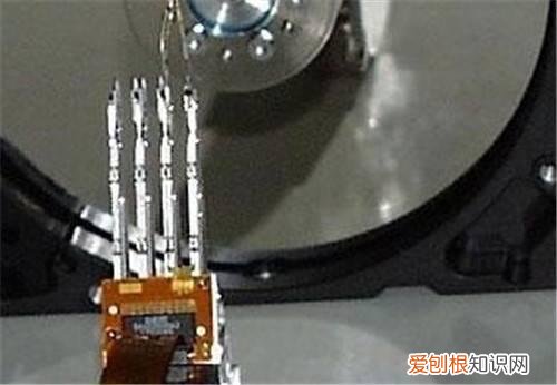 硬盘为什么会损坏 如何让硬盘开盘数据恢复