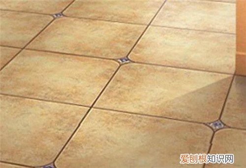 瓷砖黑色划痕怎么处理常用的瓷砖保养方法有哪些