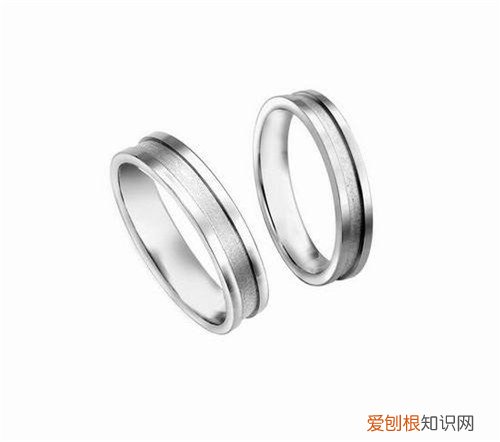 pt铂金戒指的价格是多少 如何清洗铂金戒指