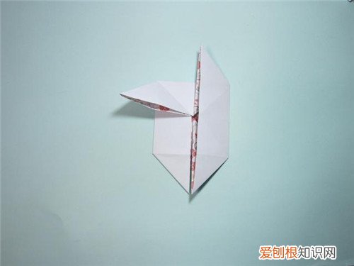 花篮的折法用彩纸怎么折漂亮的花篮