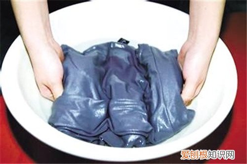 在家怎么洗羽绒服清洗羽绒服的5个小技巧