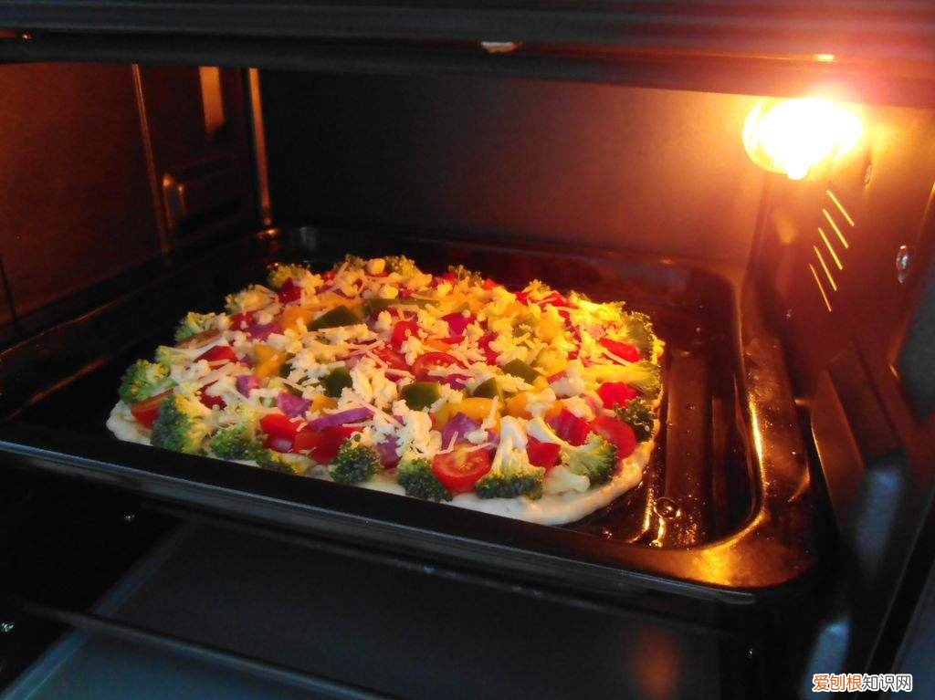 烤箱做披萨的方法烤箱做披萨注意事项