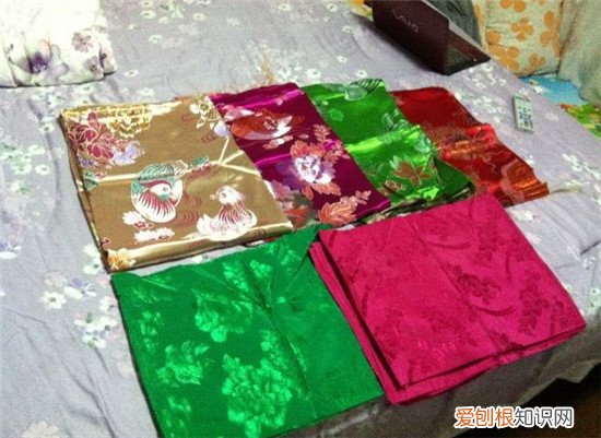 缎子被面怎么辨别选购缎子被面如何清洗