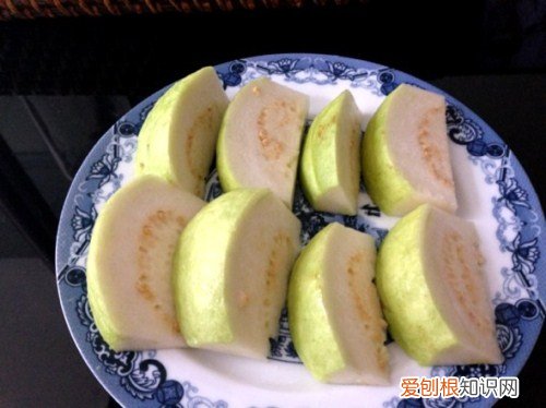 芭乐图片欣赏 芭乐吃法和功效