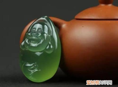 岫玉如何鉴别好坏 岫玉保养要注意哪些