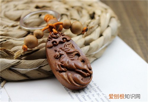 2014是什么生肖年属马人士的性格色彩学