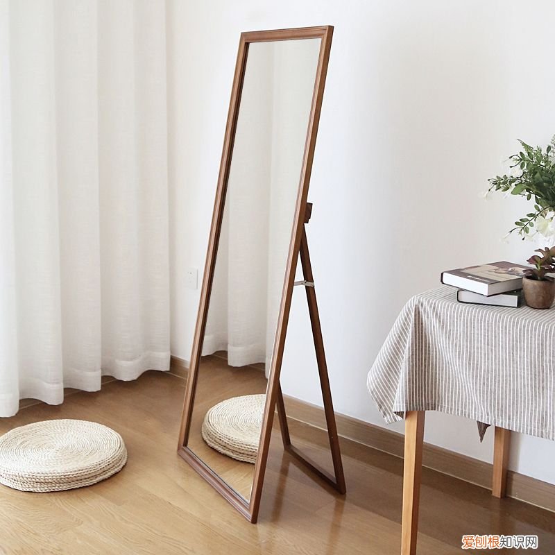 穿衣镜都有哪些样式的 家居中的镜子位置该如何摆放