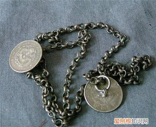 银链子变黑怎么办 这几招让你银项链变亮