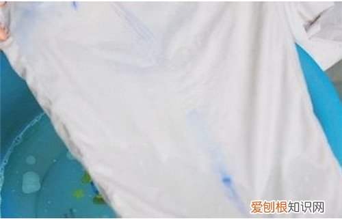 衣服被染色怎么办 脏衣服怎么去污渍
