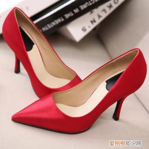 女鞋十大名牌排名榜 2018十大流行的女鞋品牌推荐