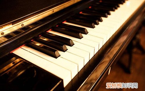 国产钢琴十大名牌排名家用钢琴品牌排行榜