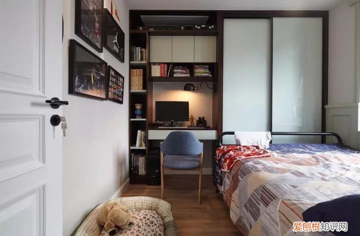 小户型书桌柜这样设计，美观不占空间！，书桌和柜的整体设计