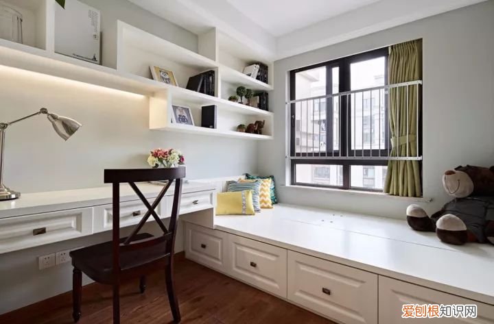 小户型书桌柜这样设计，美观不占空间！，书桌和柜的整体设计