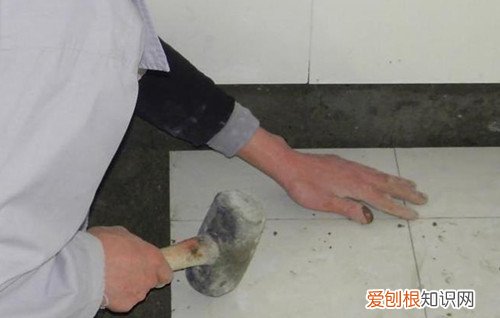 什么季节不能贴瓷砖贴瓷砖有什么注意事项