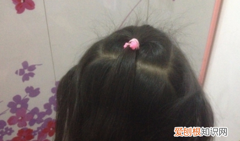 如何给宝宝梳简单的小辫，小孩扎辫子教程简单好看短发