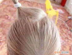 如何给宝宝梳简单的小辫，小孩扎辫子教程简单好看短发