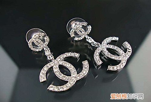 chanel耳环送礼好吗 香奈儿首饰如何辨真假