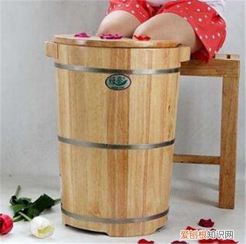 木质泡脚桶什么木材好 泡脚木桶多少高度最好
