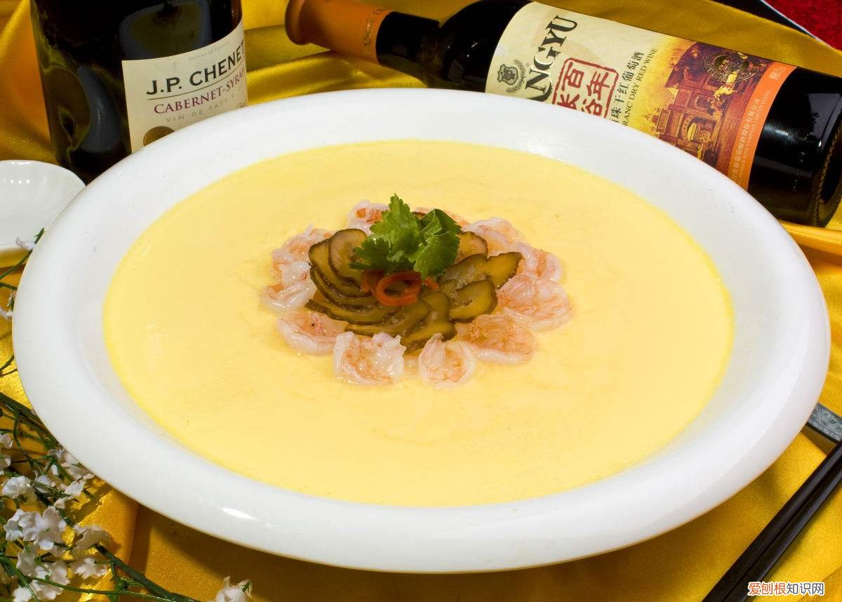 蒸鸡蛋羹的做法 三招教你蒸出嫩滑的鸡蛋羹