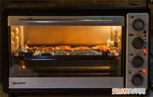 什么叫烤箱预热 怎么把握电烤箱的时间和火候