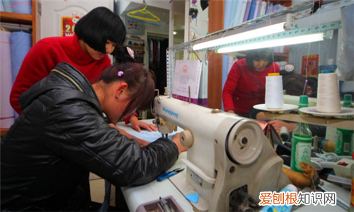 制衣店里如何制作衣服 制作衣服有哪些步骤