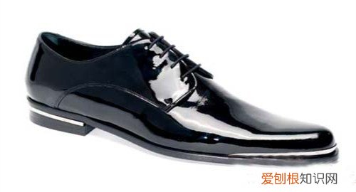 漆皮鞋怎么保养 教你如何正确保养漆皮鞋