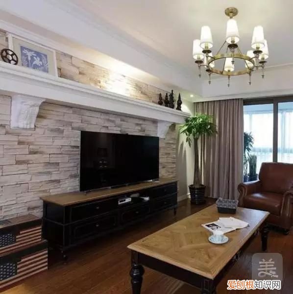 传统的北欧家装，玄关挂画很特别，空间氛围很温馨！，玄关画北欧风